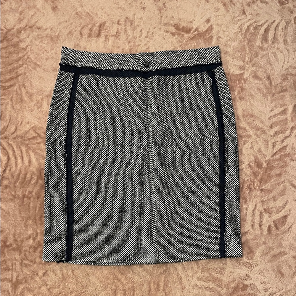 Elizabeth and James Black and Gray Pencil Skirt